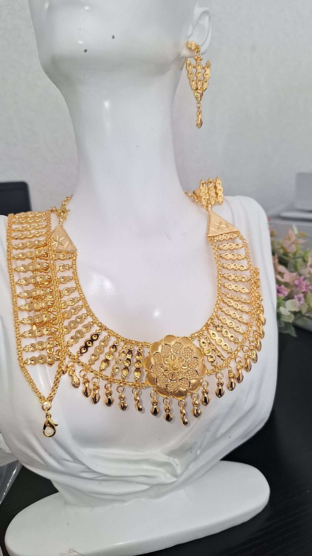 PARURE plaque or